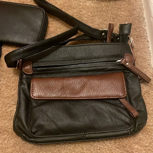 Bundle of 5 wallets and purses - Picture 3 of 4